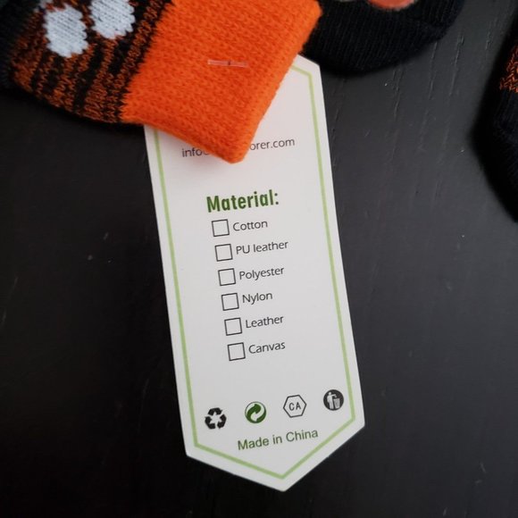 Tiny dog Halloween grip socks - Picture 2 of 7